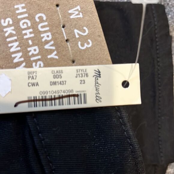 J. Crew Curvy High-Rise Skinny Jeans in Carbondale Wash* - Picture 8 of 8